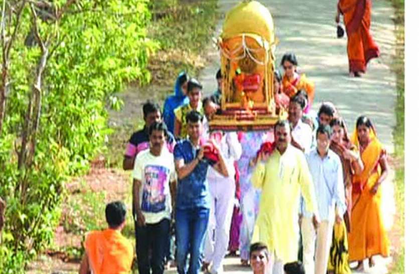 celebration-of-shrut-panchmi-in-jain-temple-jhansi