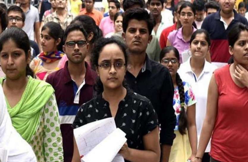 gg AKTU में खाली हैं हजारों सीटें, अब डायरेक्ट एडमिशन से रहेगी भरने की कोशिश