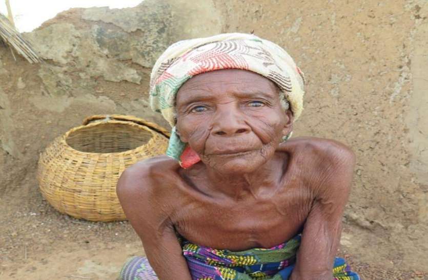 Village of witches in Ghana खुद को जिंदा जलने से बचाने के लिए ये इन गांवों में छिपकर जी रही हैं अपनी जिंदगी, जरूरत के वक्त परिवार ने भी किया किनारा