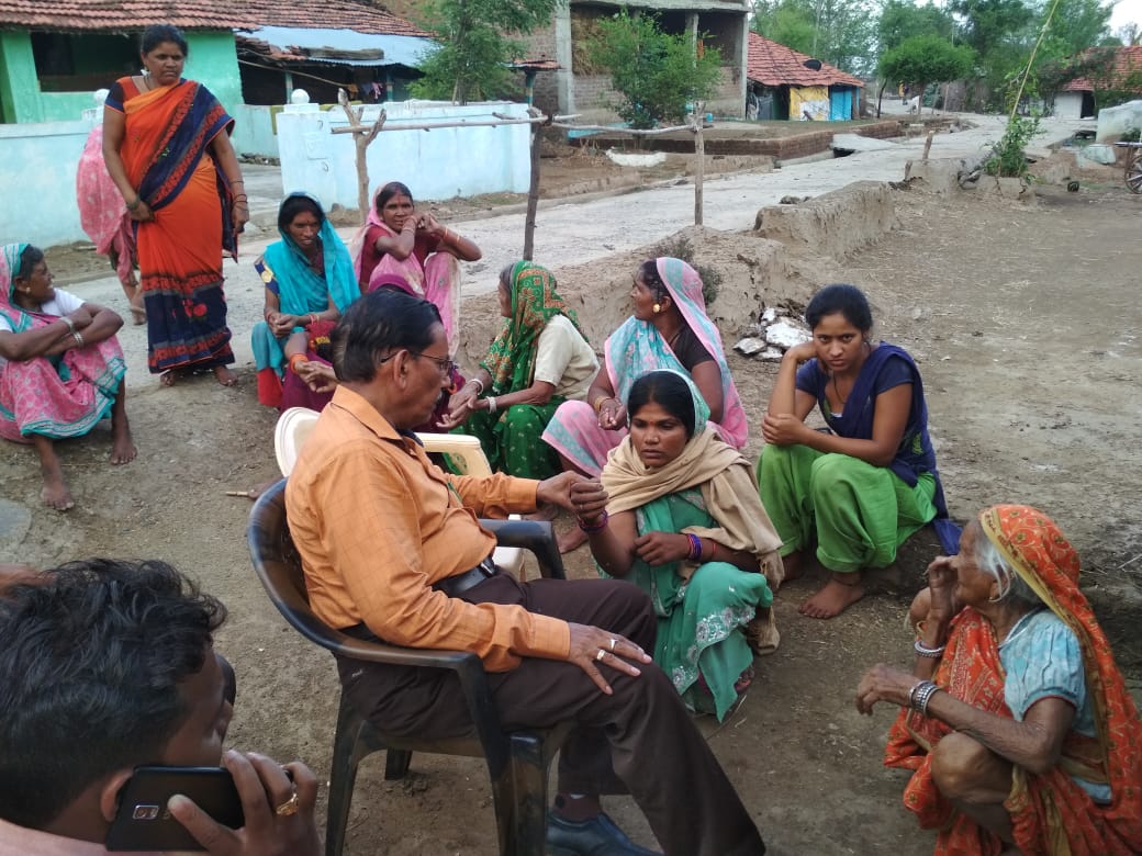 Doctor, knockup campaign, surprise inspection, patient, treatment डॉक्टर ने दस्तक अभियान के तहत किया औचक निरीक्षण