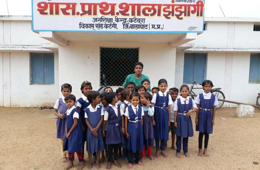 badhali 50 फीसदी स्कूलों का नहीं मिटा अंधेरा-