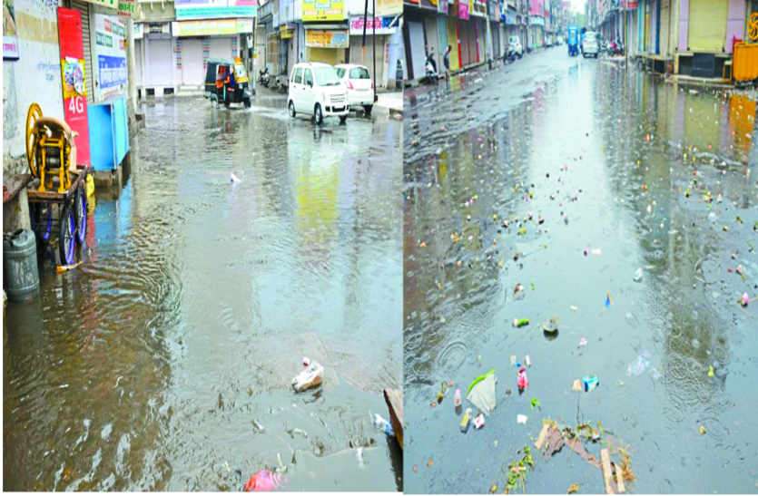 City sanitation desecrated in bhilwara शहर की सफाई व्यवस्था बदहाल : तैयारी की खुली पोल, सड़कों पर नालों की गंदगी