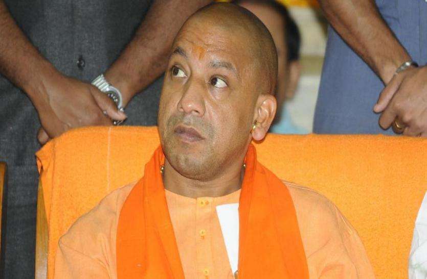 CM yogi योगी आदित्यनाथ के इस मंत्री ने आजम खान को उन्हीं के शहर में दिया ये बड़ा चैलेंज, मची हलचल