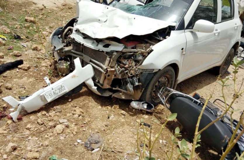 accident बाइक में भिड़ी कार, एक की मौत