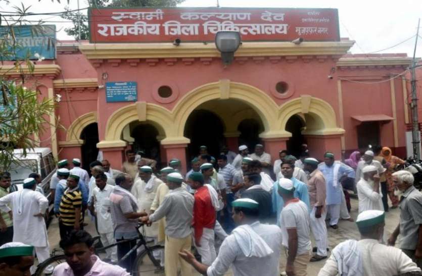 suicide बीमारी से परेशान बुजुर्ग ने ट्रेन के सामने कूदकर की आत्महत्या