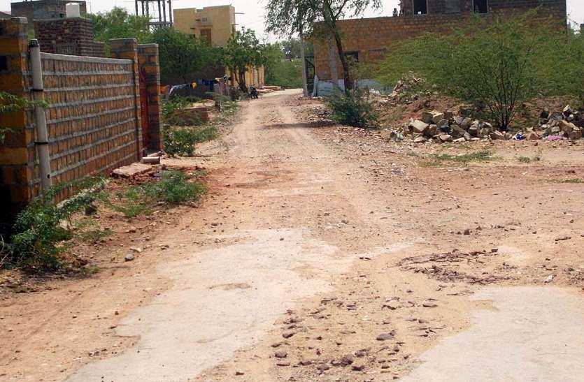 no facility ramdev colony of Pokaran JAISALMER NEWS: पोकरण की इस कॉलोनी में नहीं है कोई भी सुविधा, जानिए पूरी खबर