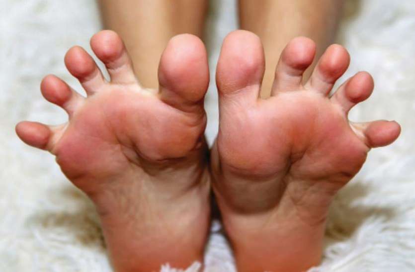 fingers-of-your-feet-will-decide-your-marriage-will-be-love-or-arrange