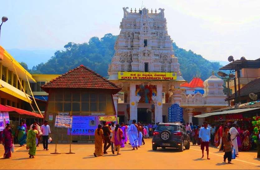 temple ये रहा कर्नाटक का सबसे अमीर मंदिर...साल भर में कमाए 95 करोड़