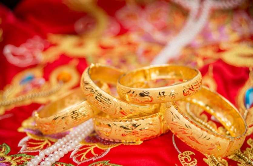 Gold यहां मिलता है बेहद कम कीमत में साेना, अापके पास भी है शानदार मौका