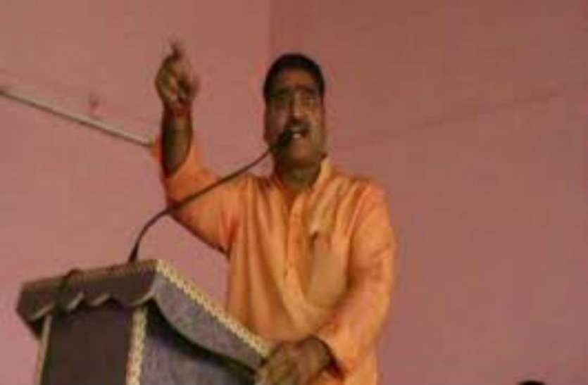 Satish Gautam अब भाजपा सांसद ने दलितों-पिछड़ों के आरक्षण पर एएमयू कुलपति को लिखा पत्र
