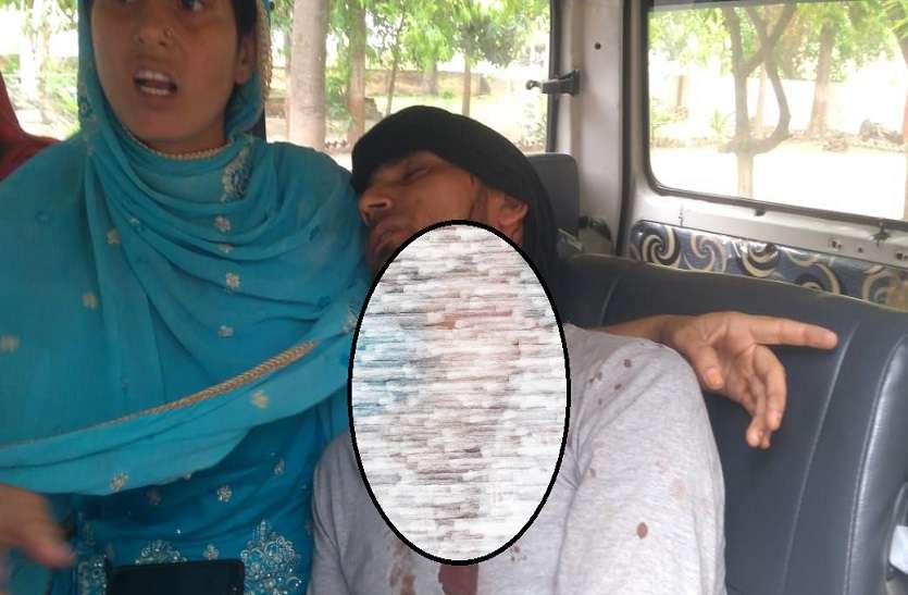 firing यूपी के प्रतापगढ़ में दो पक्षों में तनाव, एक पक्ष के 50 लोगों नें घऱ पर चढ़कर की ताबड़तोड़ फायरिंग, लगी गोली