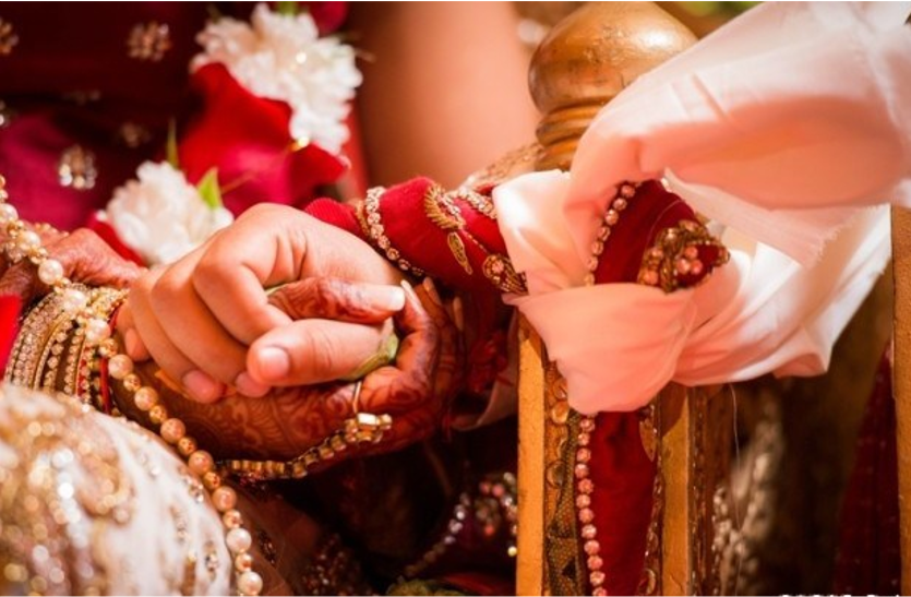 marriage image ओडिशा में दलित की सवर्ण से शादी तो मिलेगा ढाई लाख रुपया