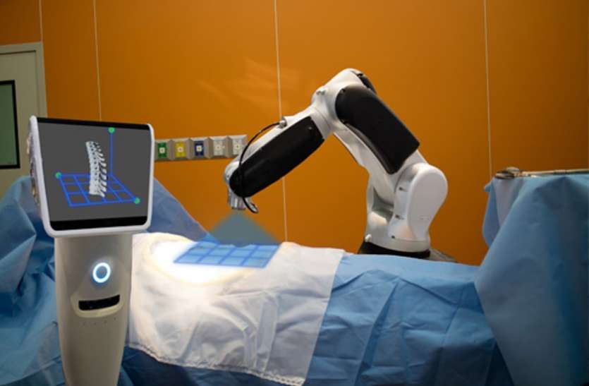 Robotic spinal surgery रोबोटिक स्पाइनल सर्जरी है कारगर