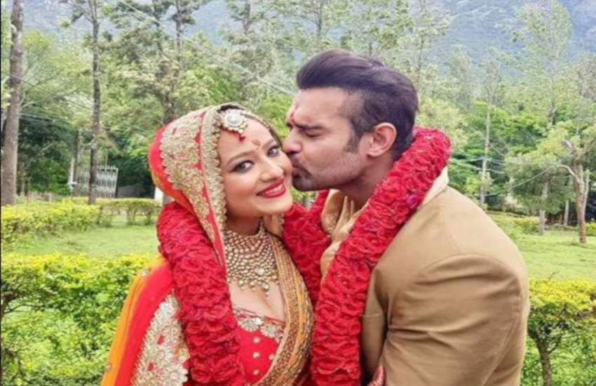 Mithun Son Mahaakshay Photoshoot After Marriage With Madalsa - रेप के आरोपी  मिथुन के बेटे महाक्षय ने शादी के तुरंत बाद कराया फोटोशूट, खूबसूरत तस्वीरें  आईं सामने | Patrika News