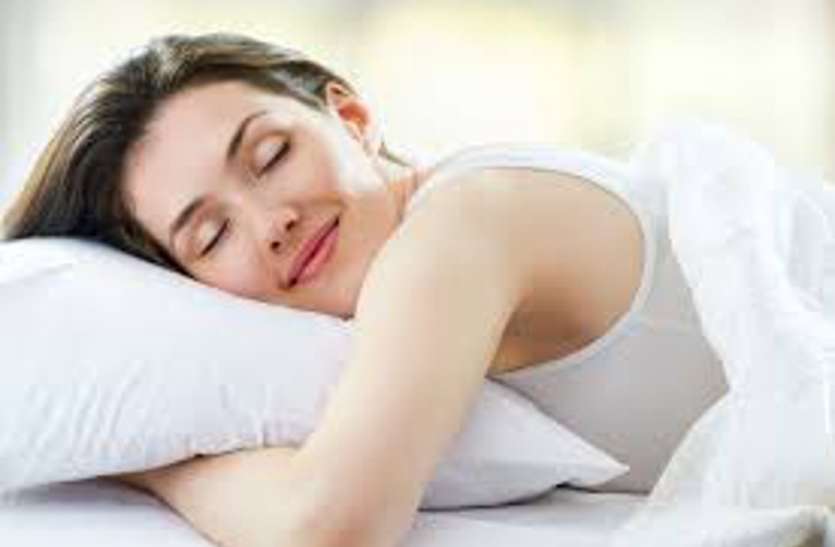 sleeping भागदौड़ भरी जिन्दगी में आठ घंटे की नींद है सेहत के लिए जरुरी