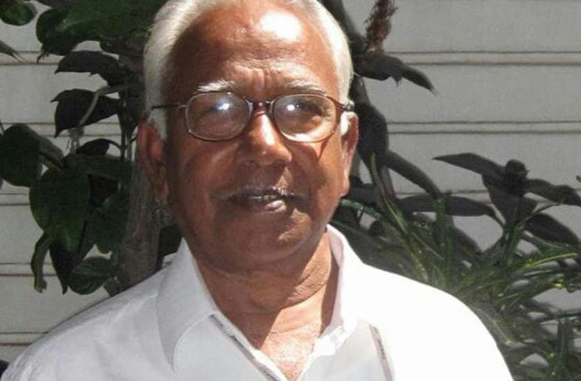teacher murdered दीवान के अंदर गठरी में बंधी मिली शिक्षक की लाश, देख कर उड़ गए होश