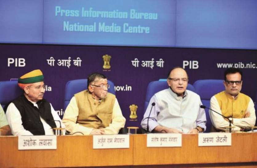 GST इन वस्तुअों पर कम होगा GST, अगली बैठक में परिषद ले सकती है फैसला