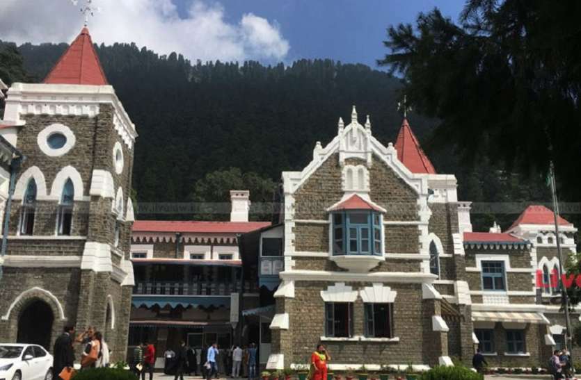 News जाति के आधार पर पूजा-अनुष्ठान कराने से इनकार न करें उच्च जातियों के पुजारीः उत्तराखंड हाईकोर्ट