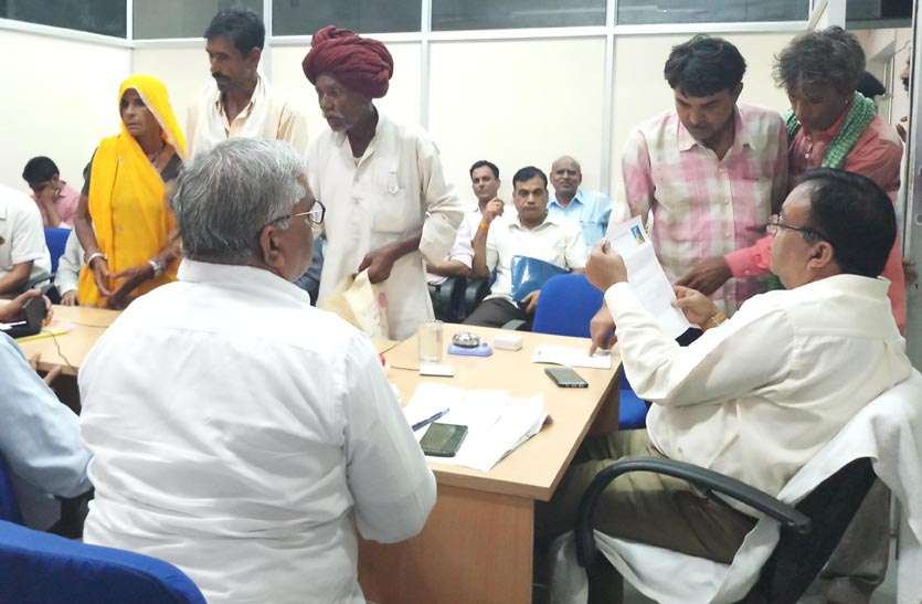 Public Hearing ग्राम पंचायतों में सार्वजनिक स्थानों से हटेगें अतिक्रमण, जिला कलक्टर ने वीडियो कॉफ्रेसिंग से सभी तहसीलदारों को दिए कार्रवाई करने के निर्देश