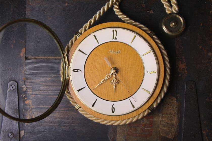 Wall clock