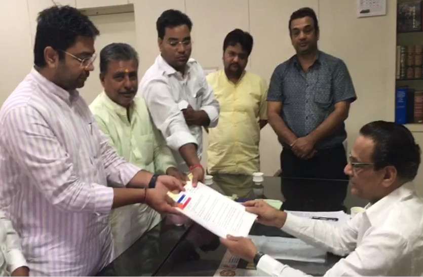 Bharat Vahini party attacked PM jansanwad program held in Jaipur प्रधानमंत्री जनसंवाद कार्यक्रम पर भारत वाहिनी का निशाना, कार्यक्रम को बताया 'सभा घोटाला'