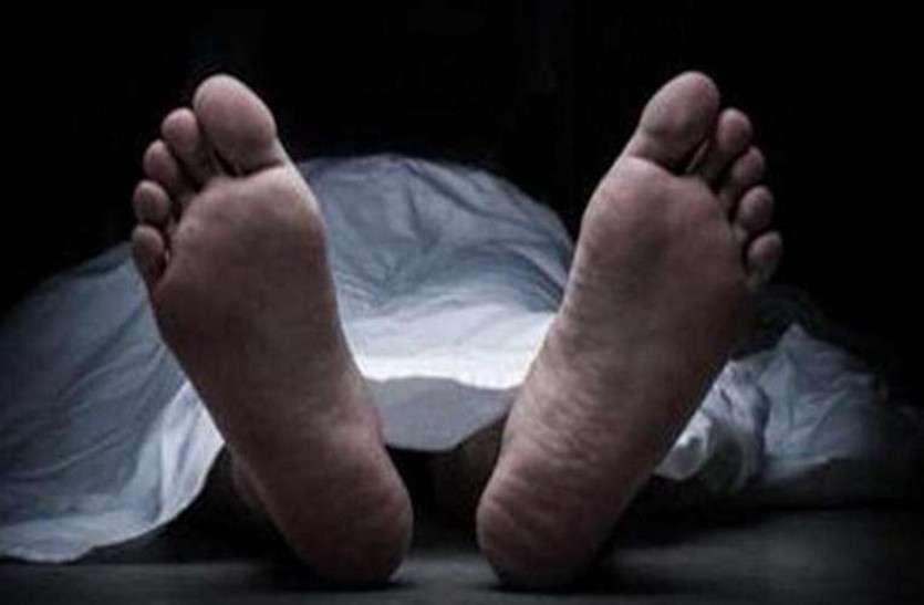 accident बेकाबू डम्पर व कार की टक्कर में एक की मौत, कार में इस घिनौनी करतूत को देख चौंक गई पुलिस