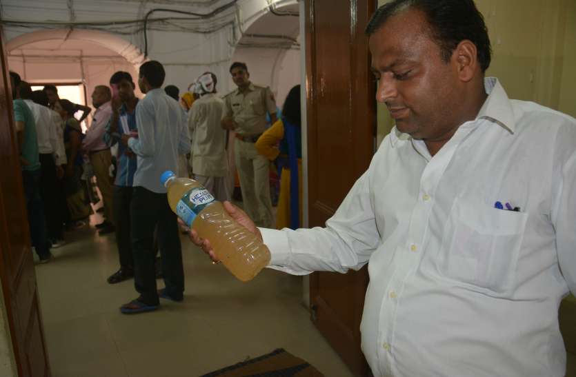 Unclean water supply in alwar city अलवर में दूषित पानी पीने को मजबूर लोग, बीमारियों का है खतरा
