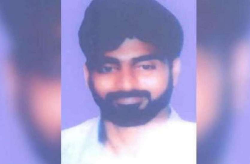 मोस्ट वॉन्टेड फारूख देवड़ीवाला यूएई ने भारत को दिया झटका, मोस्ट वॉन्डेट अपराधी देवड़ीवाला को किया पाकिस्तान के हवाले