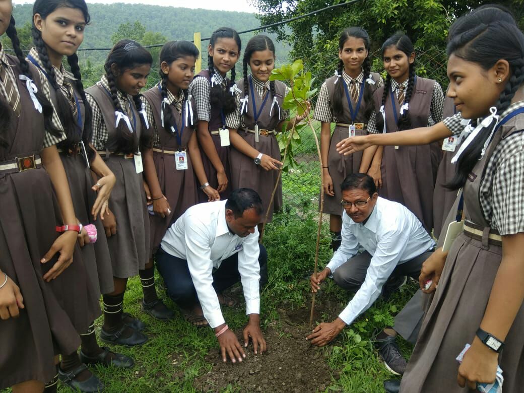 Plant Protection पौधे लगाकर लिया संरक्षण का संकल्प