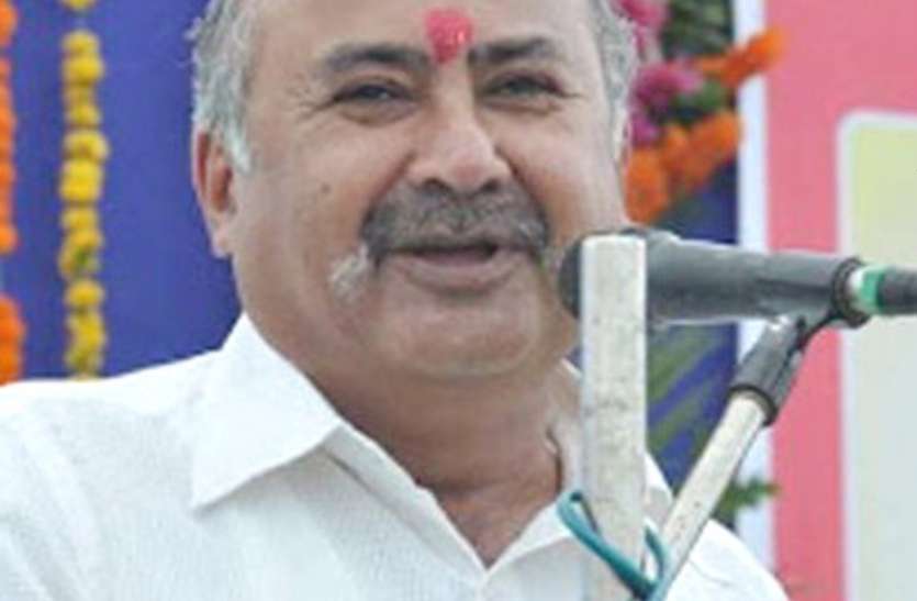 Bhanushali resigned from Guj BJP Vice President गुजरात भाजपा उपाध्यक्ष भानुशाली ने दिया इस्तीफा