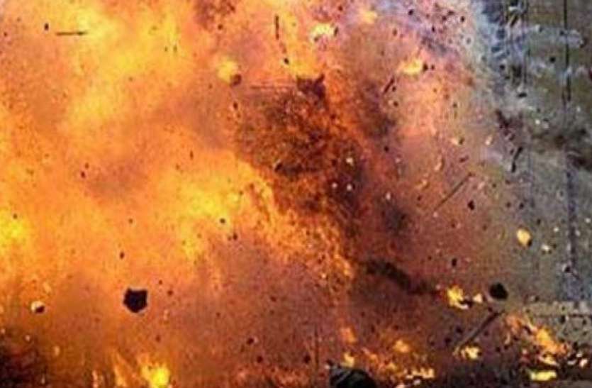 पाकिस्तान में बम धमाका पाकिस्तान: नवाज के पहुंचने से पहले दो बम धमाकों से दहला पाकिस्तान, 115 लोगों की मौत