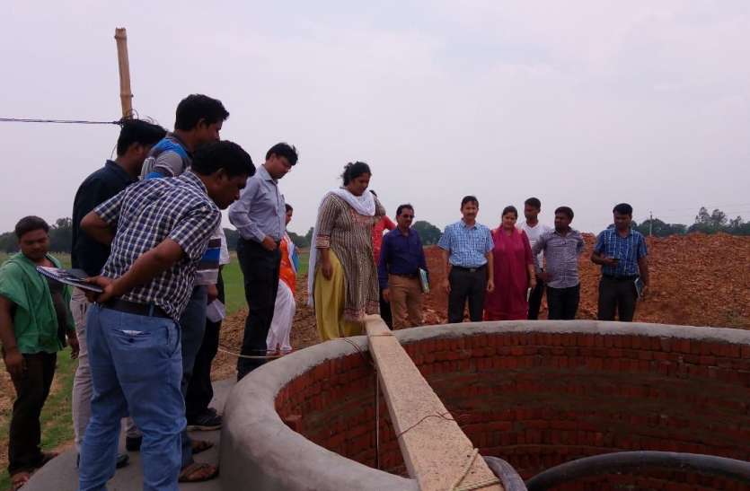 Panchayat and Rural Development Department सीएम के दूत ने पंचायतों में देखी विकास की हकीकत, प्रतिनिधियों से लिया फीडबैक