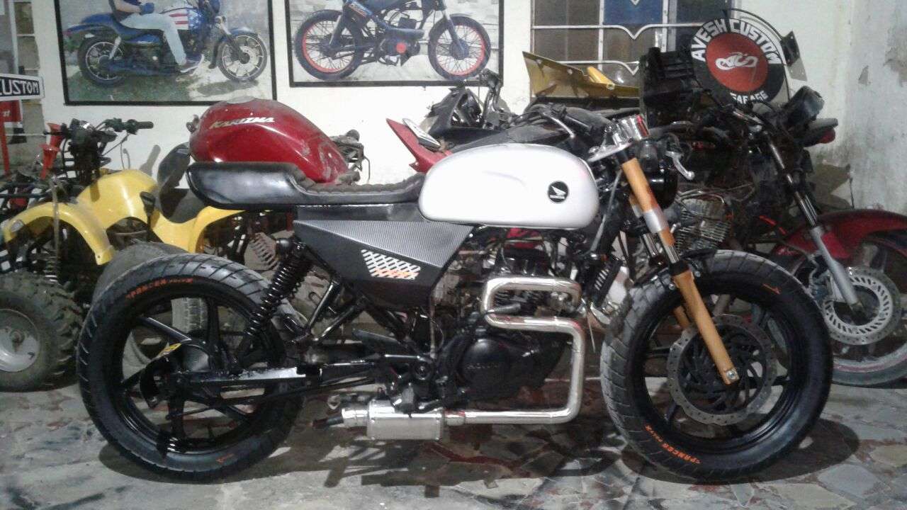 multi talented boy avesh is modified bikes and cars in city