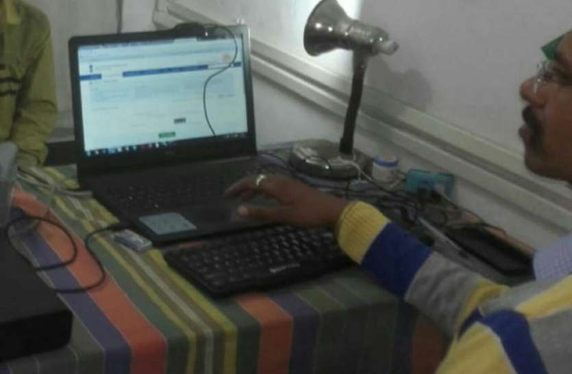 adhaar आधार के इस फंक्शन से गुमशुदा बच्चे को मिला उसका घर