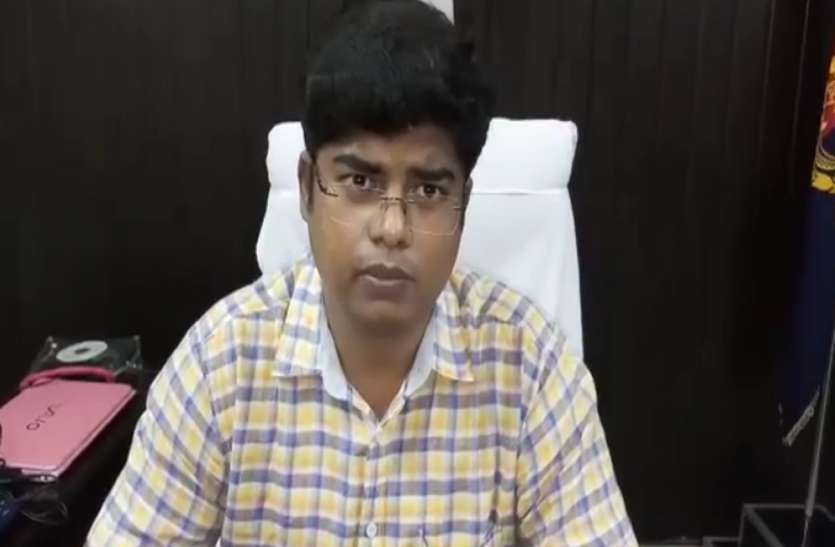 farrukhabad फर्जीवाड़े से कर रहा था सिपाही की भर्ती, पुलिस ने पकड़ कर डाला जेल में