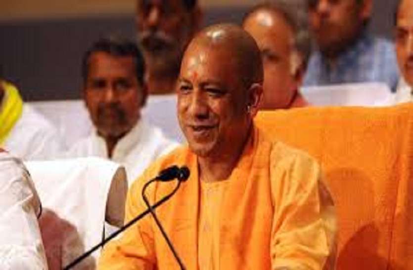 Yogi Sarkar end handloom and garments industries department in up योगी सरकार खत्म करने जा रही है एक और विभाग, कर्मचारियों में मचा हड़ंकप