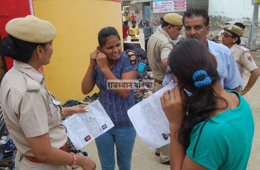 rajsthan pali news वर्दी पहने से पहले जूते से लेकर जेवर तक उतारे