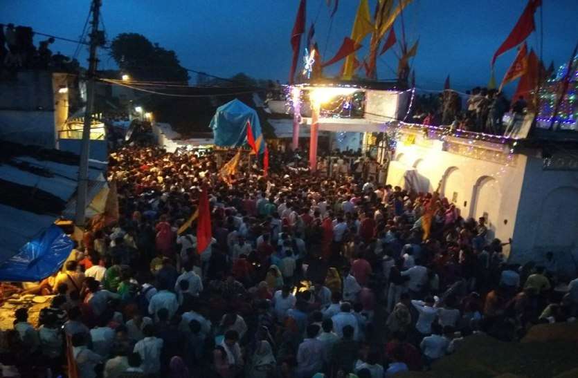 vidisha, vidisha news, vidisha patrika, patrika news, patrika bhopal, bhopal mp, rath yatra, manora ratyatra, history of rath yatra, रथयात्रा: सुबह 4 बजे से लगा भक्तों का तांता, इस मान्यता के चलते की जाती है पूजा