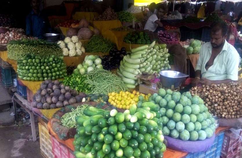 bandikui sabji mandi सब्जी के स्वाद में महंगाई की कड़वाहट