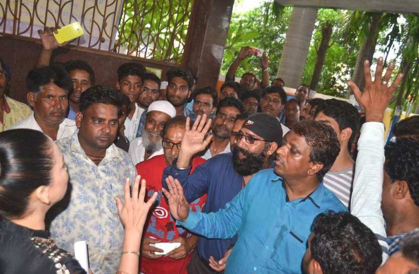 patrika नपा के आदेश के विरोध में लामबंद हुए नानवेज विक्रेता