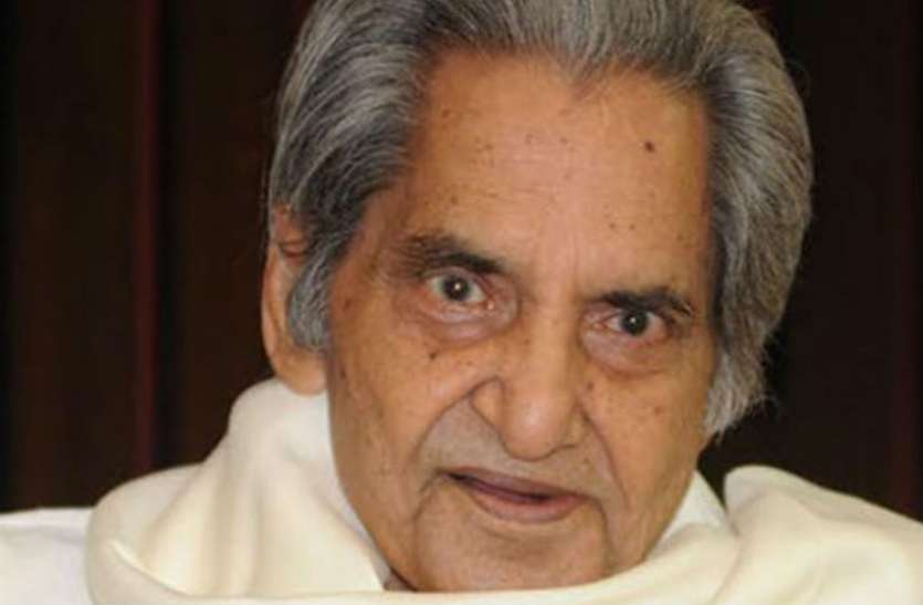 gopal das neeraj पद्मभूषण महाकवि गोपालदास नीरज का निधन, कारवां गुजर गया गुबार देखते रहे