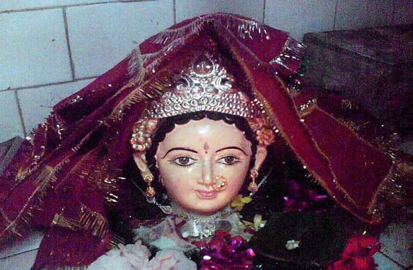 Hindu Temple Story घने जंगल में है देवी का ये मंदिर, इनके चमत्कार जानकर आप रह जाएंगे हैरान
