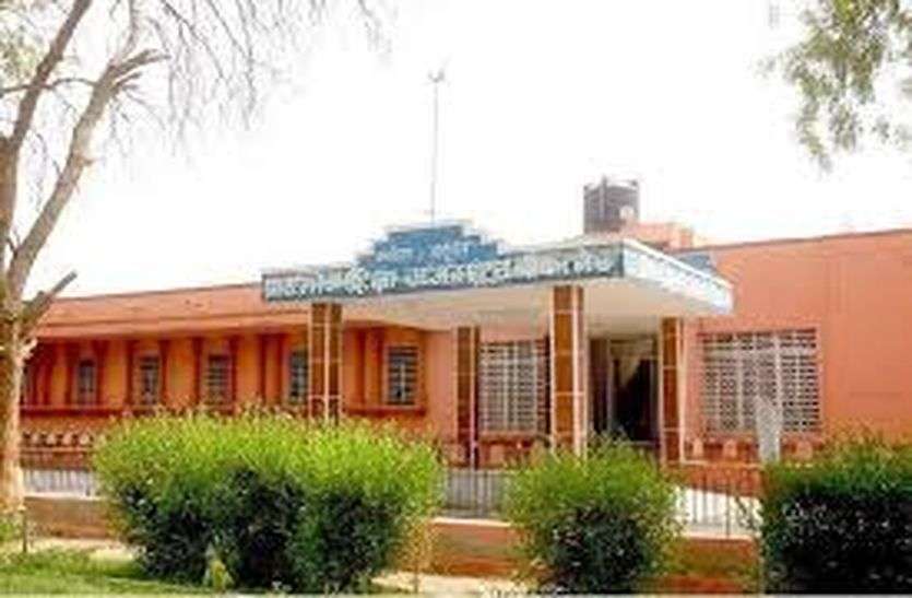 churu education news सरकार के आदेश पर शिक्षा निदेशालय की मनमानी भारी