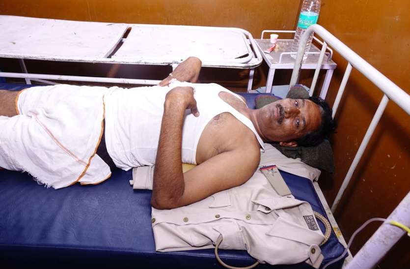 dausa police asi in hospital बेखौफ बजरी माफिया, चार माह में 6 को रौंदा