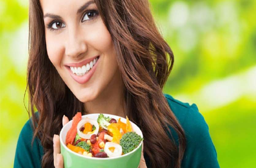 fruits इन फलों का सेवन रखेगा आपको हर बीमारी को दूर, स्किन भी होगी हेल्दी
