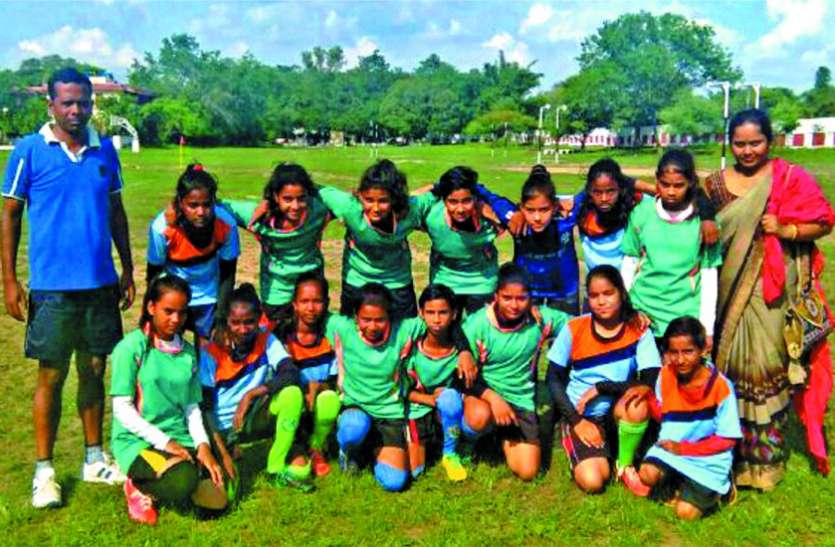 Divisional level school sports competition संभाग स्तरीय शालेय खेल स्पर्धा में खिलाडिय़ों ने दिखाया दम खम