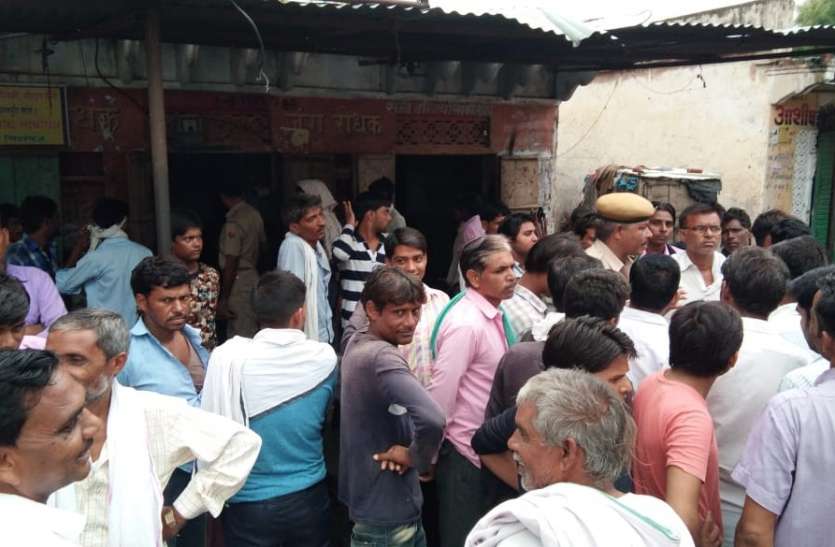 chori दुकान से लाखों का माल पार