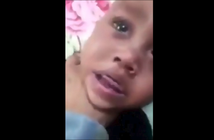 mom पैसों के खातिर महिला ने 6 महीने की जुड़वा बेटियों के साथ पार की हैवानियत की हदें, मामला जान कांप जाएगी रूह
