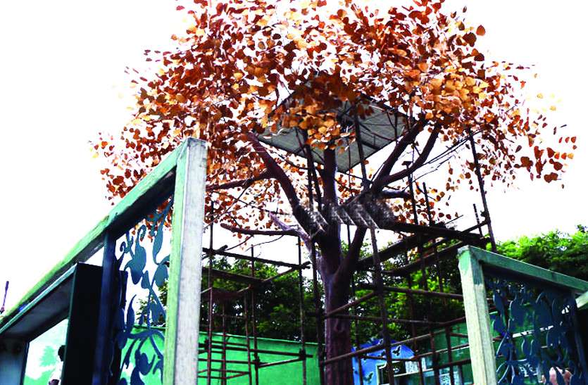 Smart Tree will charge mobile, get solar energy and Wi-Fi स्मार्ट पेड़ से होगा मोबाइल चार्ज, मिलेगी सौर ऊर्जा व वाई-फाई