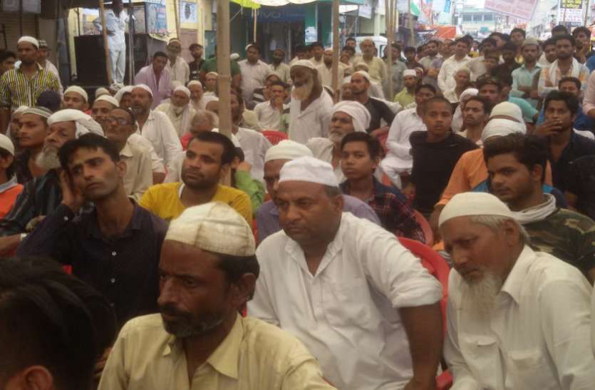 baghpat जुमे की नमाज के बाद सुनाया गया यूपी पुलिस के इस सीओ के टुकड़े-टुकड़े करने का फरमान